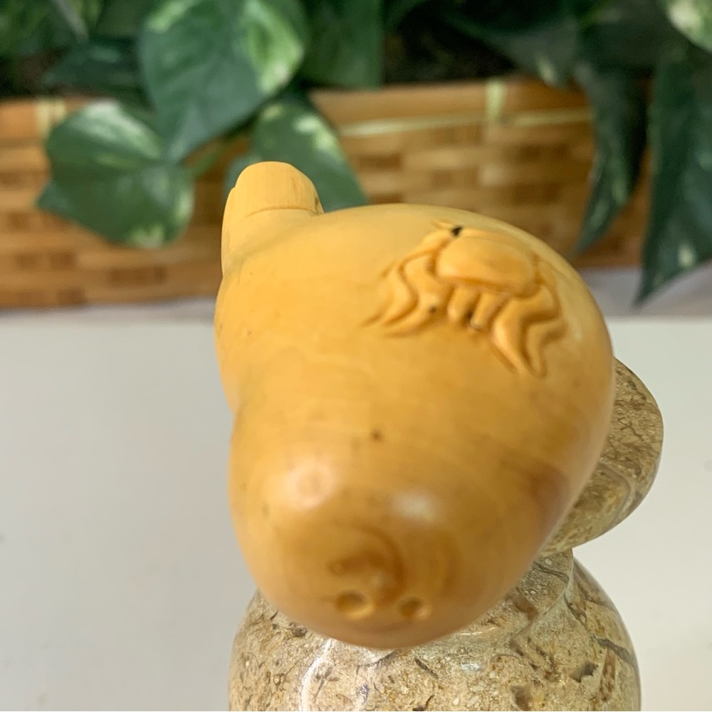Vintage Netsuke Human Foot With Spider Carving Boxwood Hand Carved Figurine 2.5" - Picture 10 of 16